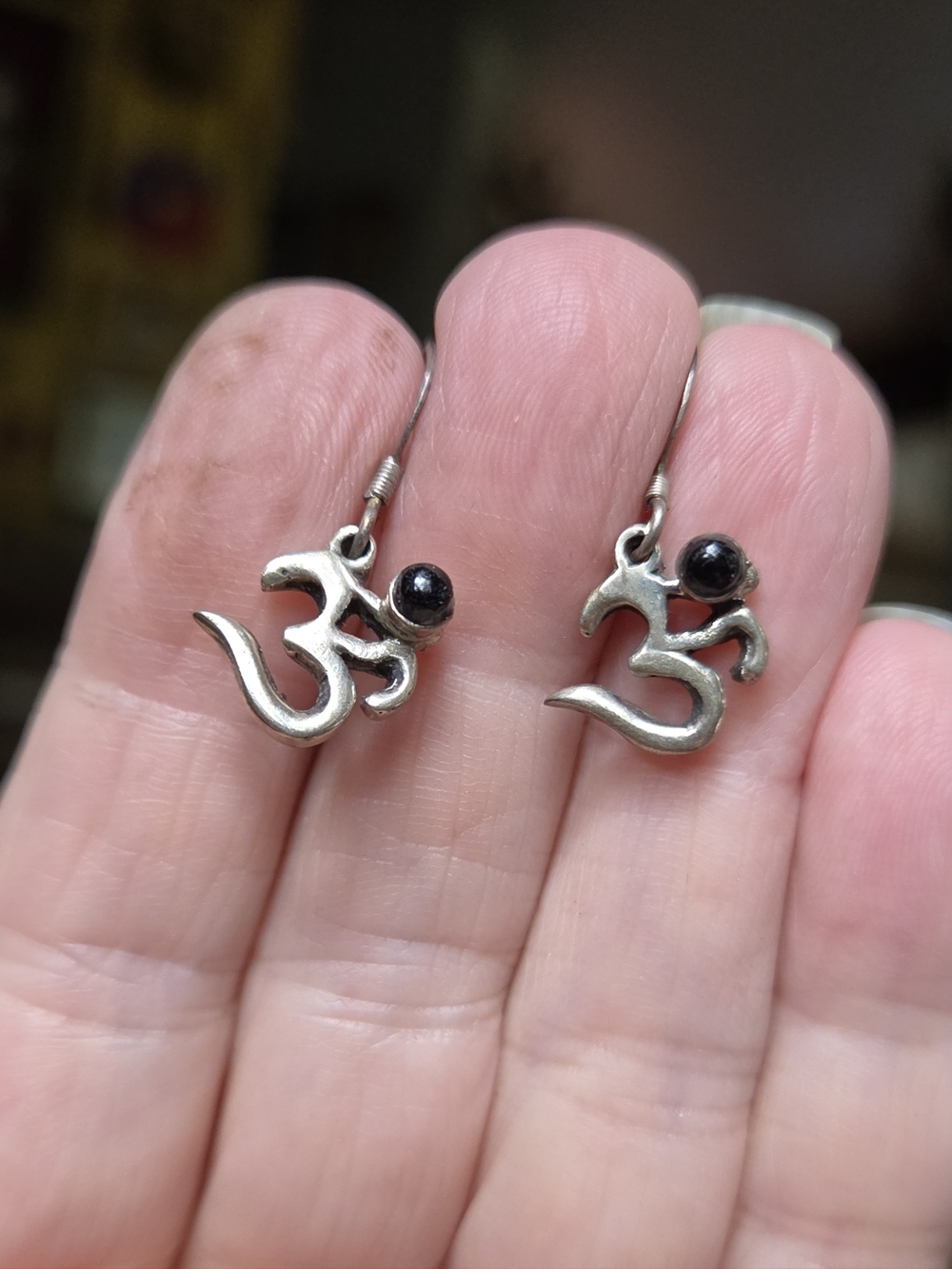 Om Symbol Sterling Earrings Natural Black Onyx - Picture 5 of 7